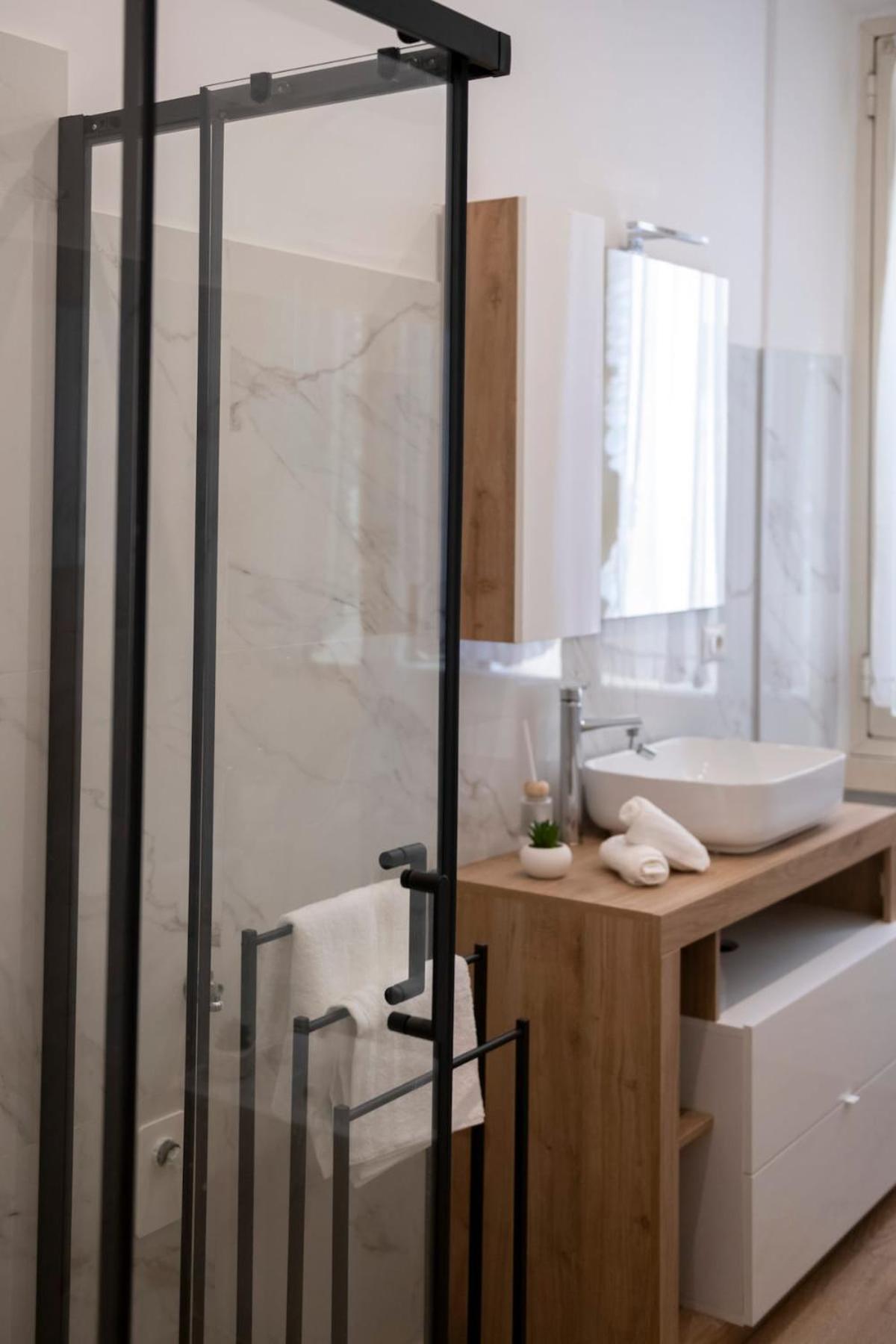 - Bredi Apartment